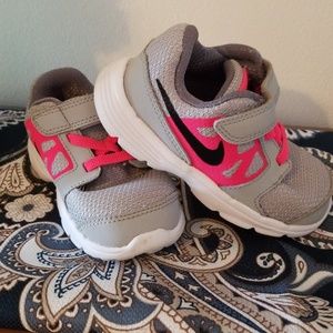 Toddler girl's Nike Downshifter 6 sneakers